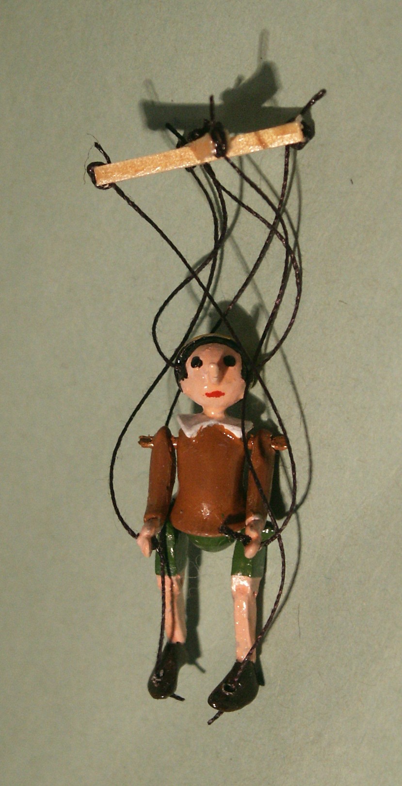 String puppet for the dolls house
