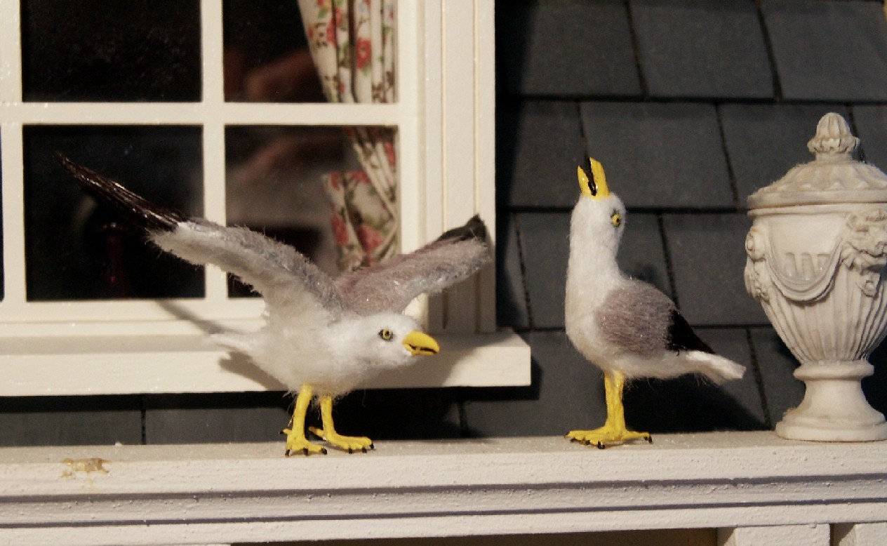 Dolls house birds